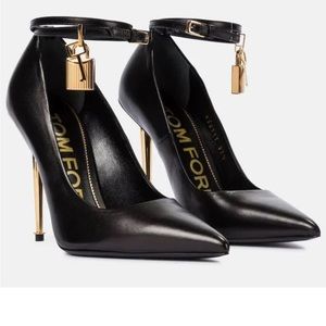Tom Ford Black Leather Padlock Pumps Sz Eu38